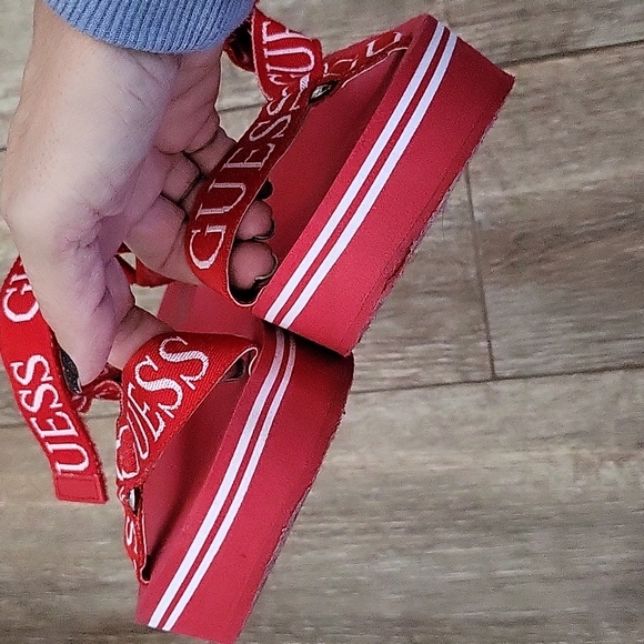 🌟SALE!!🌟Guess Sandals - Picture 5 of 8